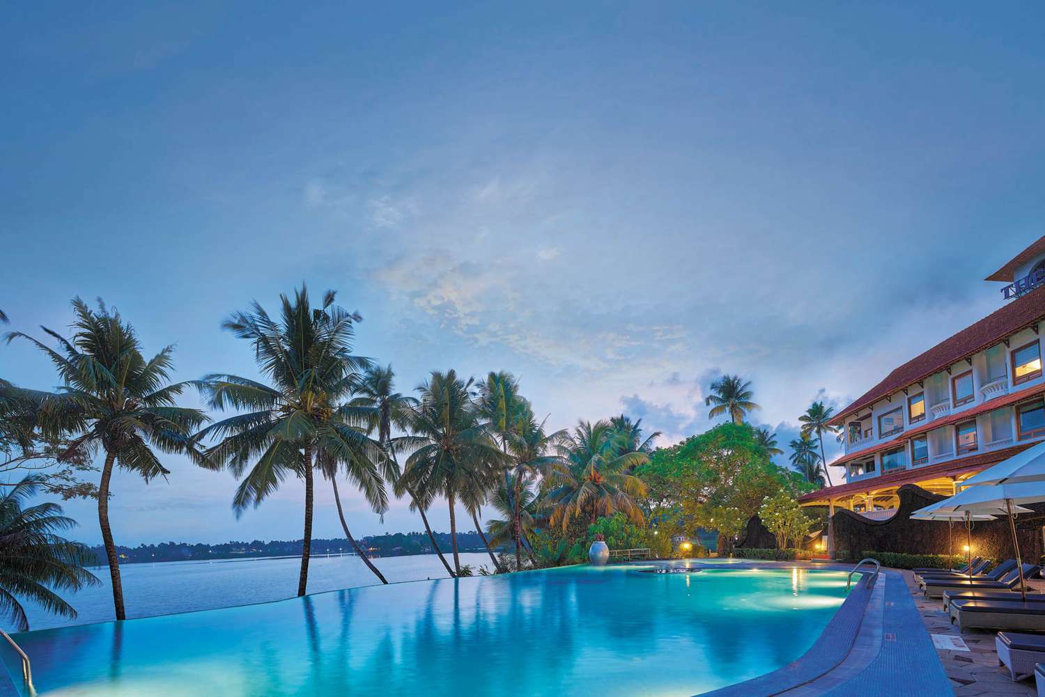 This New Lakefront Hotel in India Is Definitely Impressive– With a Drifting Dining Establishment, Plunge-pool Villas, and a One-bedroom Houseboat